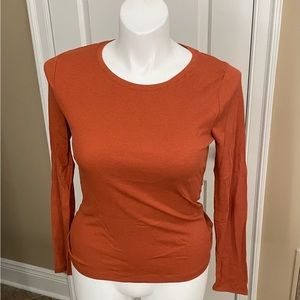 Orange longe sleeve ribbed shirt